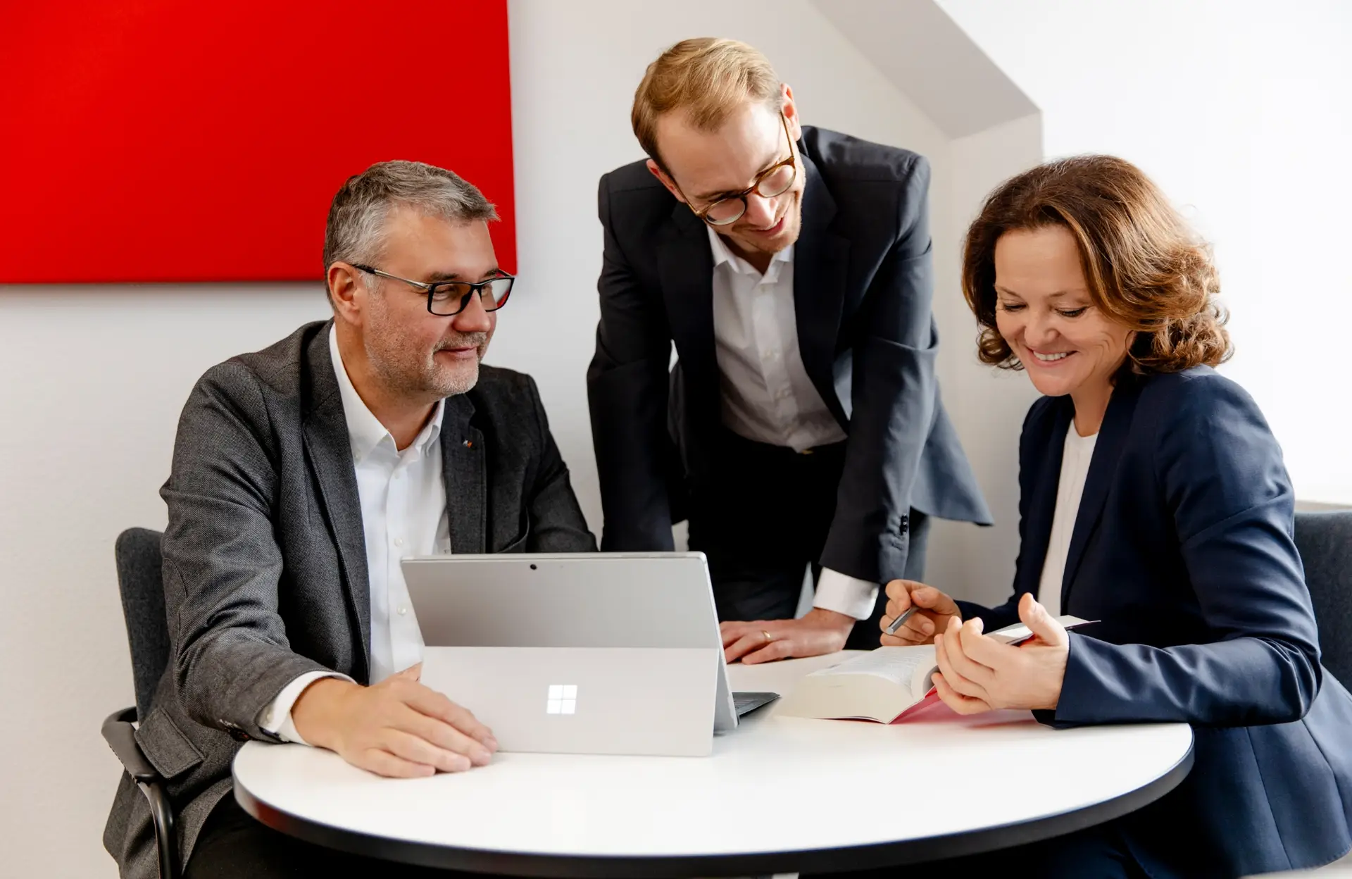 SH+C Partner und Partnerinnen im Meeting